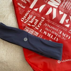 Brand new Lululemon headband (with bag included)